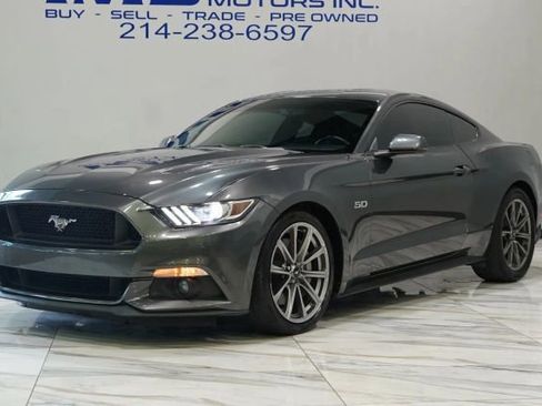 Used 2015 Ford Mustang GT Premium RWD image 1