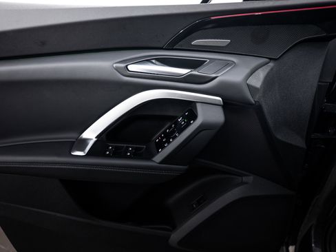 Certified 2025 Audi Q5 Premium Plus w/ Premium Plus image 13