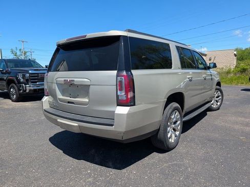 Used 2015 GMC Yukon XL SLE w/ Convenience Package AWD/4WD image 4