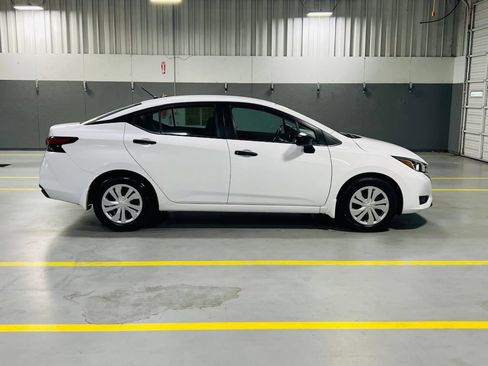 Used 2024 Nissan Versa S w/ Trunk Package FWD image 18