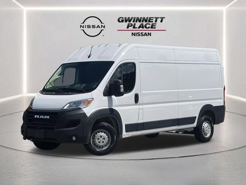 Used 2025 RAM ProMaster 2500 w/ Convenience Group FWD image 1