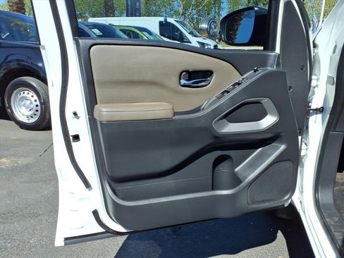 Used 2022 Nissan Frontier SV w/ Technology Package image 20