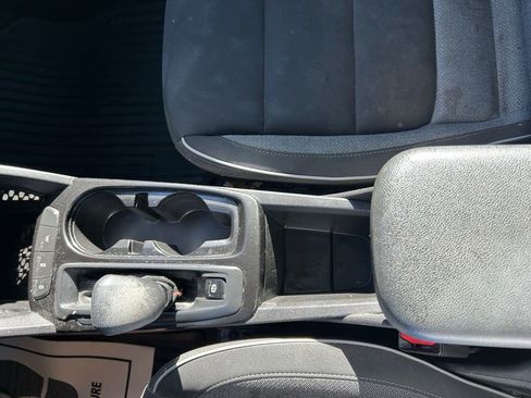 Used 2022 Chevrolet TrailBlazer LT w/ Convenience Package image 23