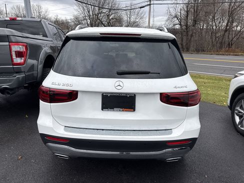 Certified 2025 Mercedes-Benz GLB 250 4MATIC image 6