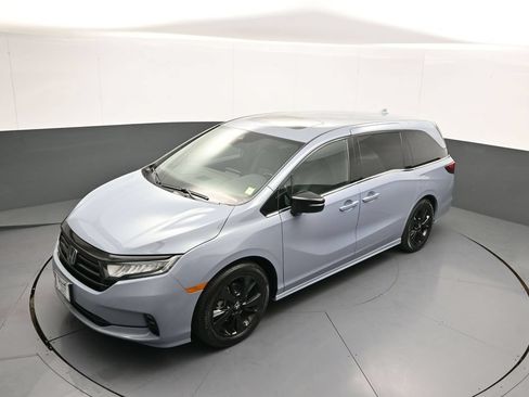 Used 2024 Honda Odyssey Sport image 37