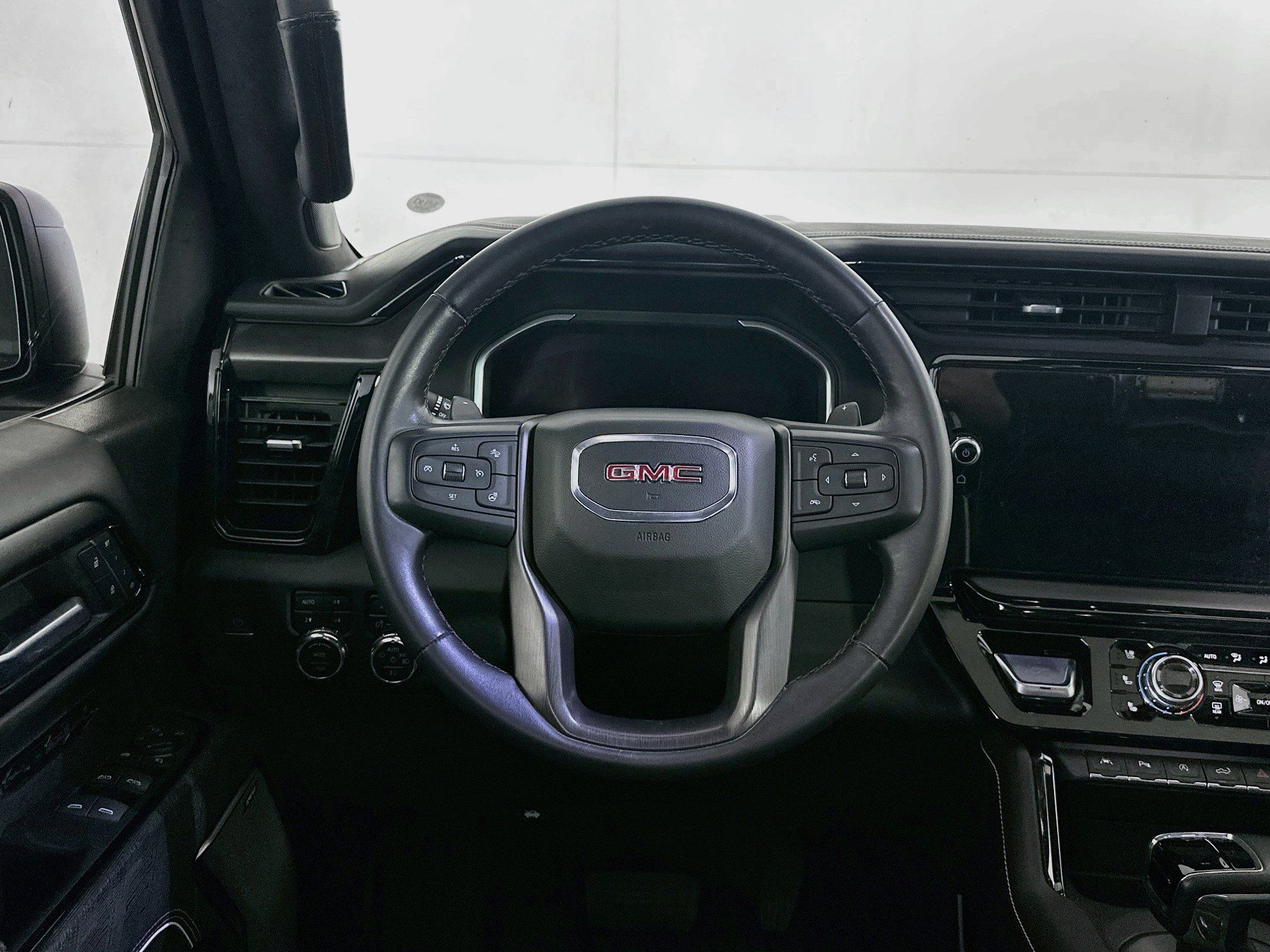 Used 2023 GMC Sierra 1500 AT4X AWD/4WD image 18