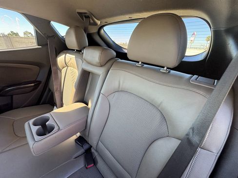 Used 2015 Hyundai Tucson SE image 19