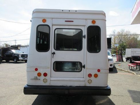 Used 2017 Ford E-450 and Econoline 450 Super Duty w/ Shuttle Bus Prep Package RWD image 14