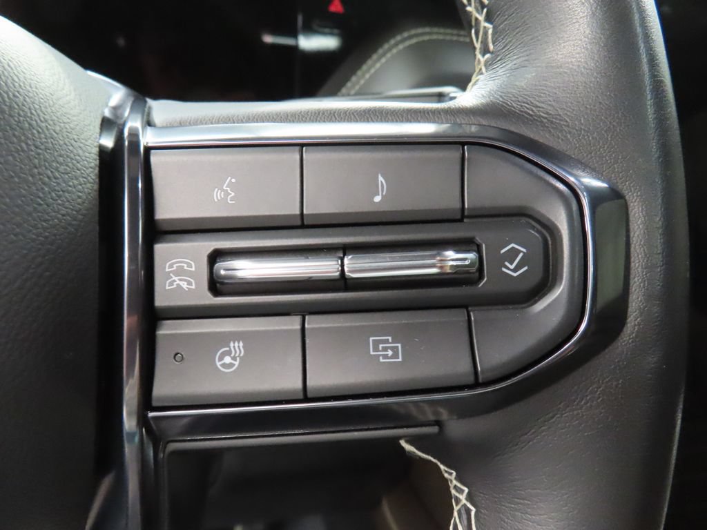 Used 2025 GMC Yukon XL Denali Ultimate AWD/4WD image 65