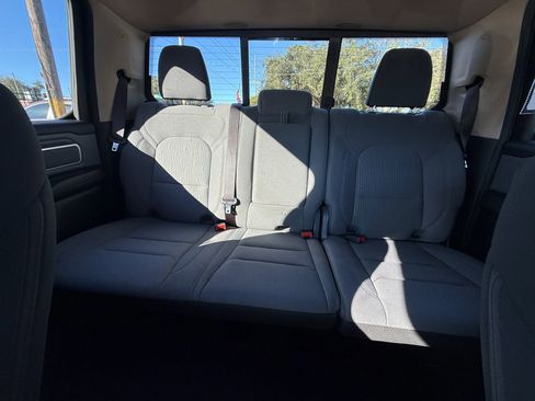 Used 2020 RAM 1500 Big Horn AWD/4WD image 25