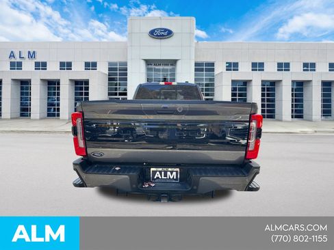 Used 2025 Ford F250 Platinum w/ FX4 Off-Road Package AWD/4WD image 9