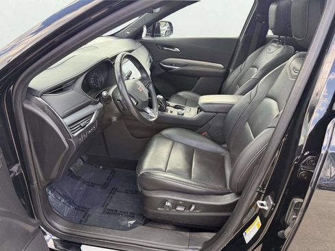 Used 2019 Cadillac XT4 Premium Luxury AWD/4WD image 10