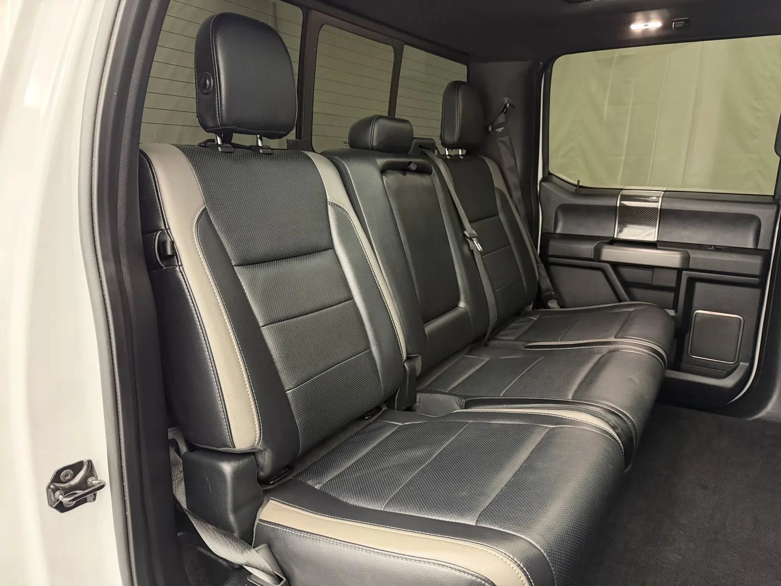Used 2017 Ford F150 Raptor w/ Equipment Group 802A Luxury AWD/4WD image 35