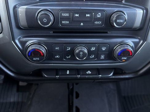 Used 2018 Chevrolet Silverado 1500 LT w/ LT Eassist Package image 20