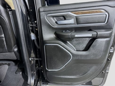 Used 2019 RAM 1500 Laramie image 28