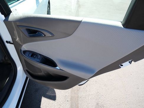 Used 2022 Chevrolet Malibu LT FWD image 25