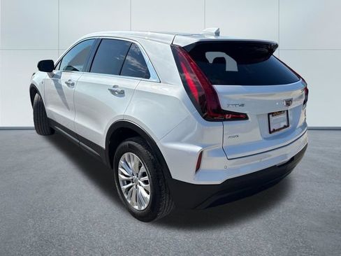 Used 2024 Cadillac XT4 Luxury w/ LPO, Floor Liner Package AWD/4WD image 2