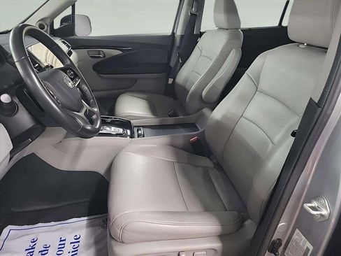 Used 2022 Honda Pilot Touring image 15
