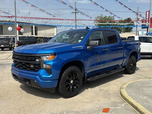 Used 2023 Chevrolet Silverado 1500 Custom AWD/4WD image 3