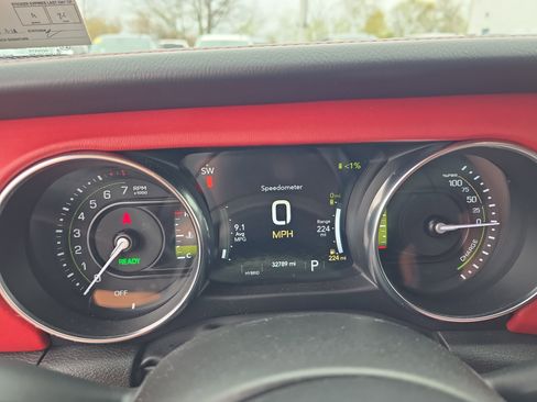 Used 2023 Jeep Wrangler Unlimited Rubicon 4xe AWD/4WD image 19