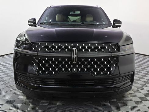 New 2026 Lincoln Navigator L Black Label AWD/4WD image 10