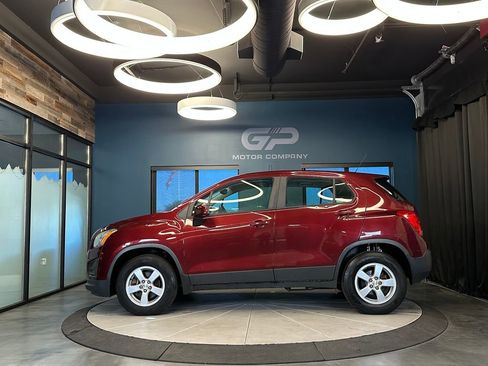 Used 2016 Chevrolet Trax LS AWD/4WD image 6