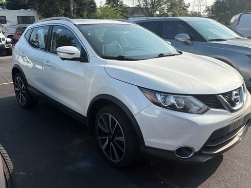 Used 2017 Nissan Rogue Sport SL AWD/4WD image 4