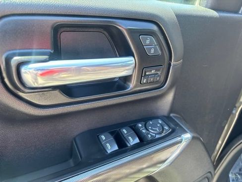 Used 2022 GMC Sierra 2500 AT4 w/ AT4 Preferred Package AWD/4WD image 16