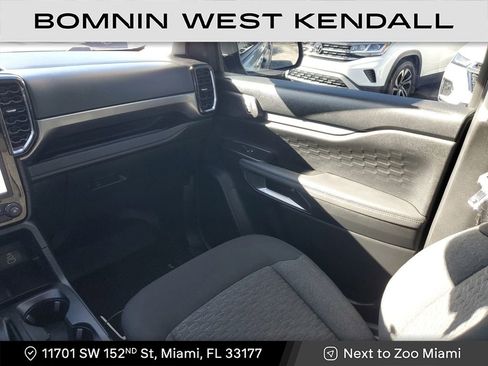 Used 2025 Ford Ranger XLT w/ Black Appearance Package image 14