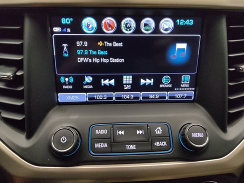 Used 2018 GMC Acadia Denali w/ Technology Package FWD image 25