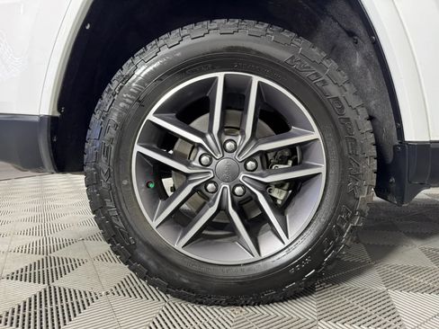 Used 2021 Jeep Grand Cherokee Limited w/ Trailer Tow Group IV AWD/4WD image 49