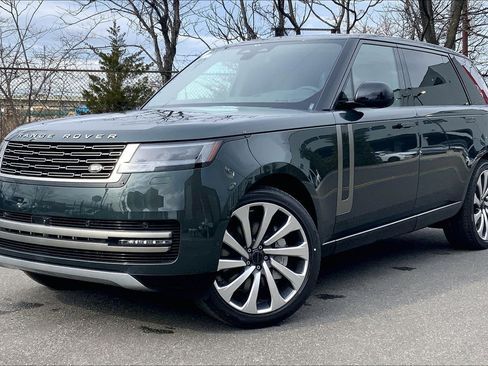 New 2026 Land Rover Range Rover Long Wheelbase SE image 1