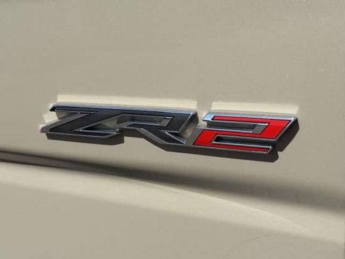 Used 2022 Chevrolet Silverado 1500 ZR2 w/ Technology Package AWD/4WD image 8