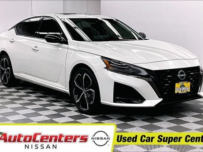 Used 2023 Nissan Altima 2.5 SR w/ SR Premium Package