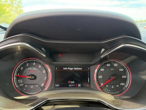 Used 2023 Chevrolet TrailBlazer RS w/ Sun and Liftgate Package AWD/4WD image 12
