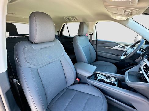 New 2026 Ford Explorer Active image 26