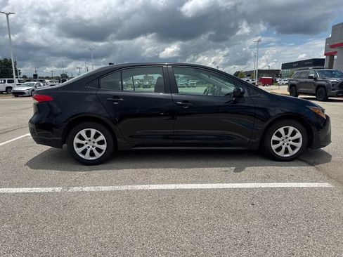 Used 2024 Toyota Corolla LE FWD image 4