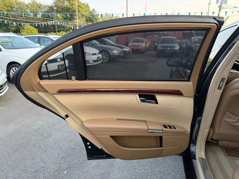 Used 2009 Mercedes-Benz S 550 4MATIC image 40