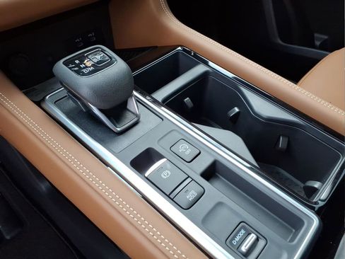 New 2026 Nissan Pathfinder Platinum w/ Lighting Package image 19