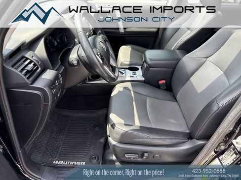 Used 2020 Toyota 4Runner SR5 Premium w/ Moonroof Package AWD/4WD image 14