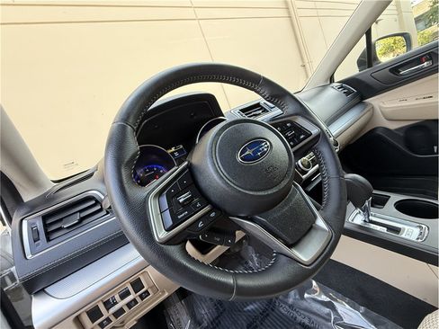 Used 2019 Subaru Outback 2.5i Premium AWD/4WD image 17