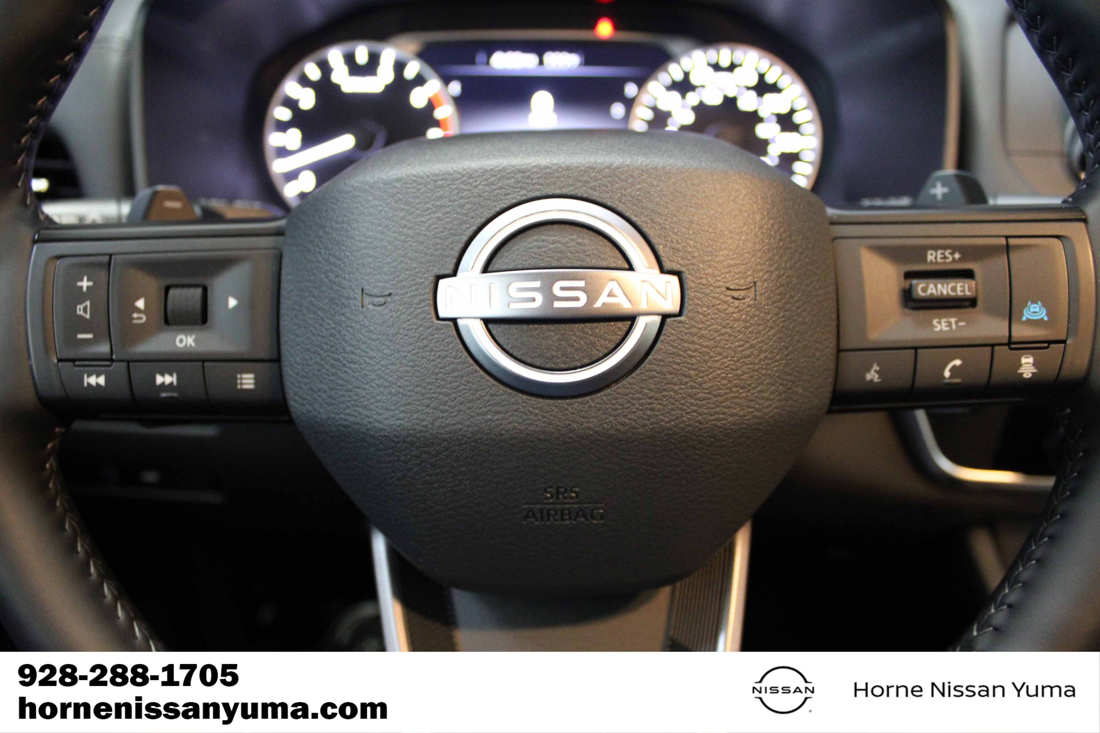 Certified 2025 Nissan Rogue SV FWD image 9