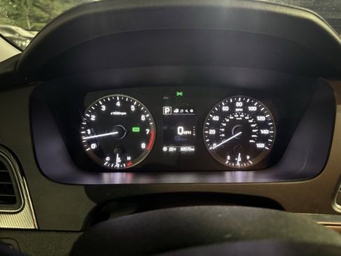 Used 2016 Hyundai Sonata Sport w/ Option Group 02 image 18