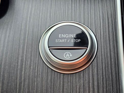 New 2026 Mercedes-Benz C 300 4MATIC Sedan image 38