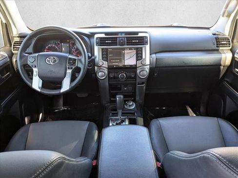 Used 2020 Toyota 4Runner SR5 Premium image 15