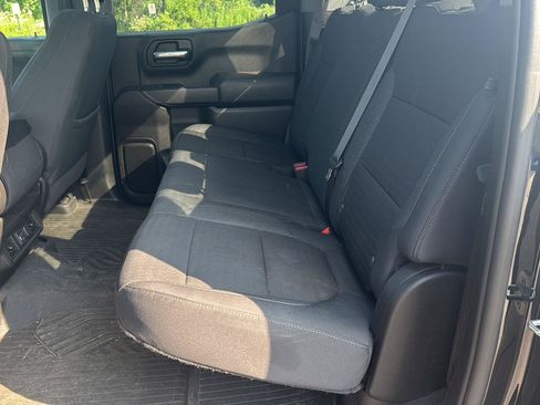 Used 2022 Chevrolet Silverado 1500 LT AWD/4WD image 10