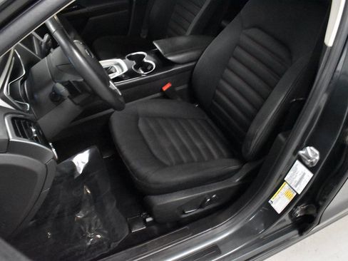 Used 2016 Ford Fusion SE image 13