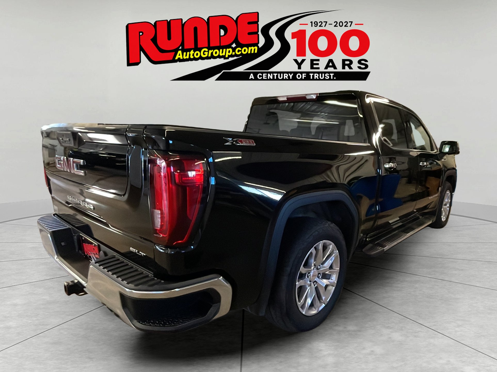 Used 2022 GMC Sierra 1500 SLT AWD/4WD image 5