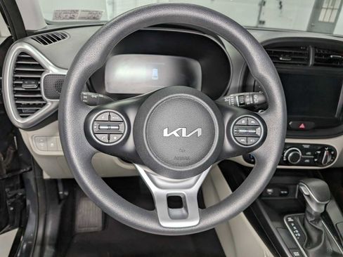 Certified 2023 Kia Soul LX image 32