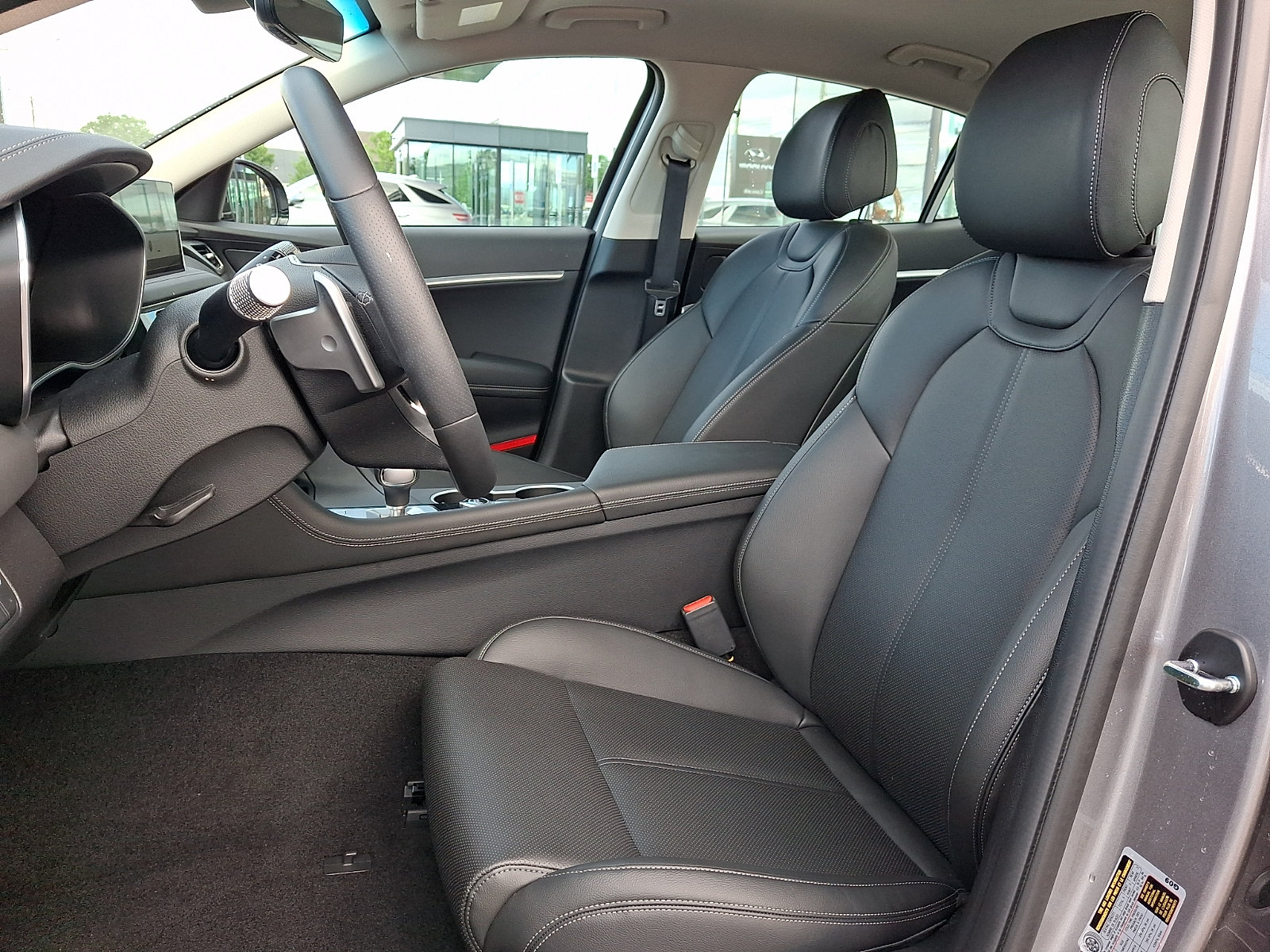 Used 2026 Genesis G70 2.5T AWD/4WD image 13